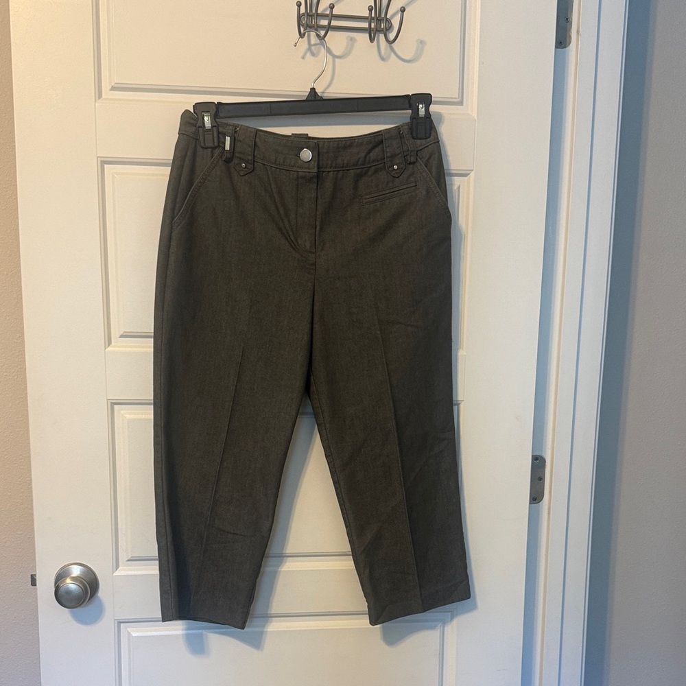 New Directions Dark Gray Capris